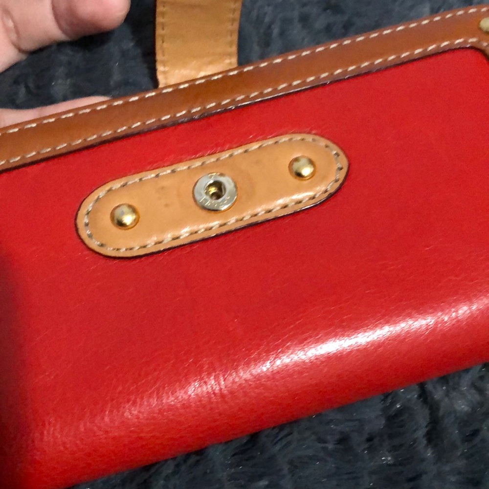 Michael Kors Wallet - Picture 7 of 8